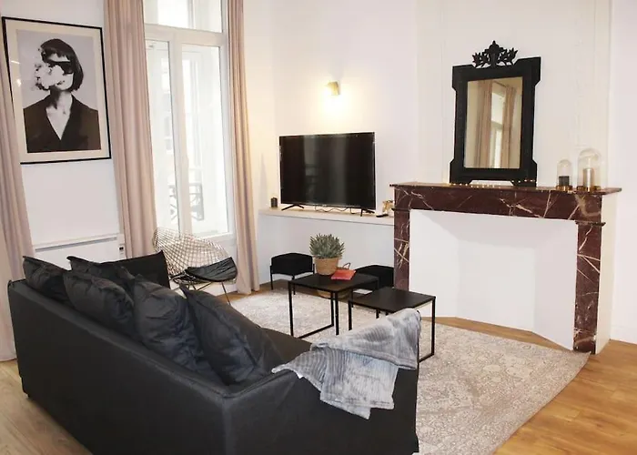 La Perle De La Republique - Au Coeur Du Centre Historique Apartment *